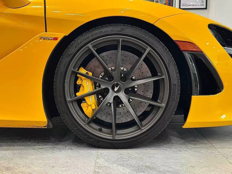 2021 McLaren 720S Spider - Image 26 of 30