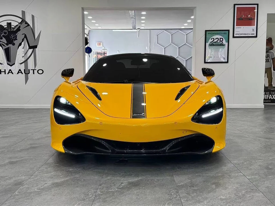 2021 McLaren 720S Spider - Image 2 of 30