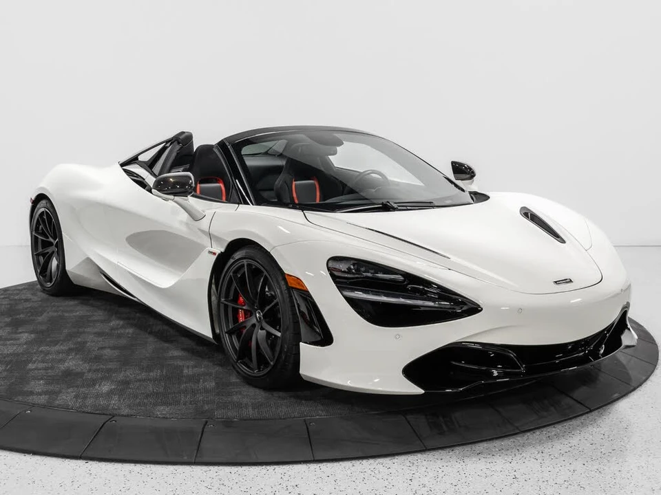 2021 McLaren 720S Spider - Image 13 of 31