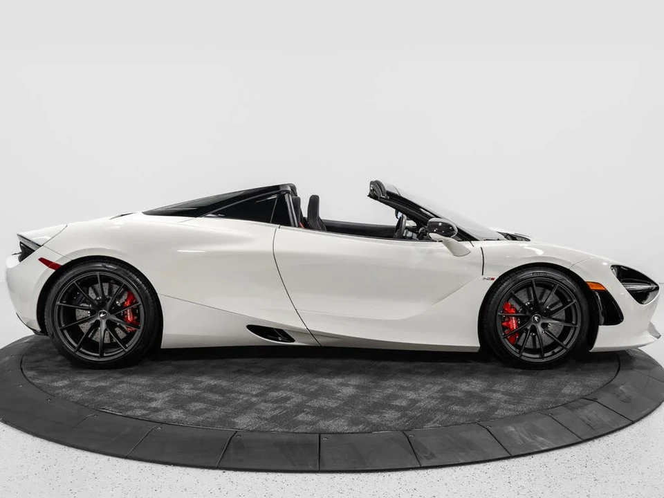 2021 McLaren 720S Spider - Image 11 of 31