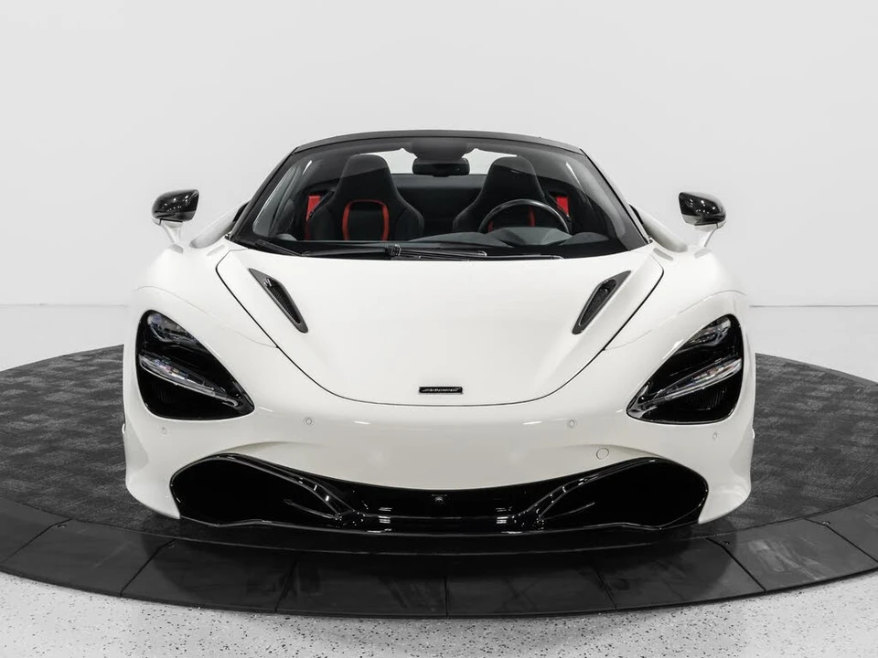 2021 McLaren 720S Spider - Image 14 of 31