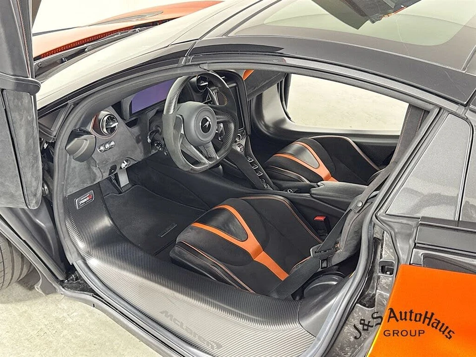 2021 McLaren 720S Spider - Image 27 of 31