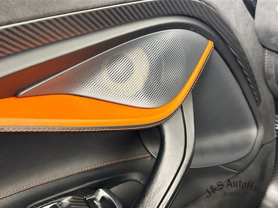 2021 McLaren 720S Spider - Image 24 of 31