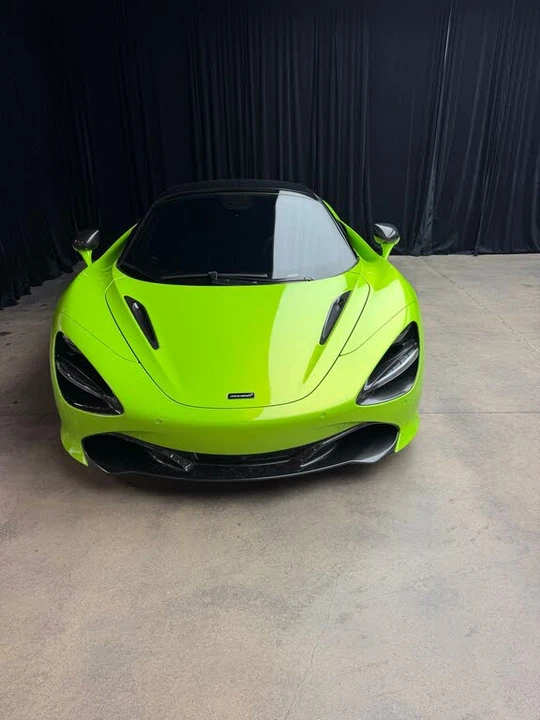 2021 McLaren 720S Spider - Image 2 of 9