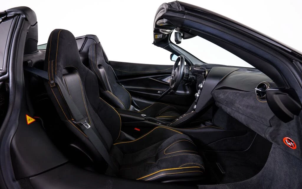 2021 McLaren 720S Spider - Image 25 of 27