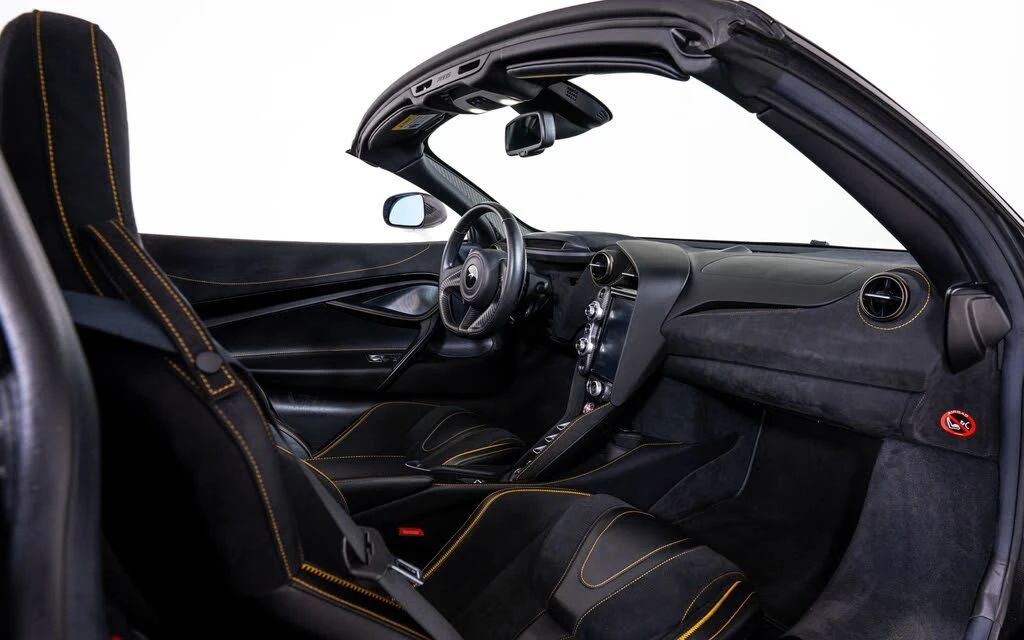 2021 McLaren 720S Spider - Image 26 of 27