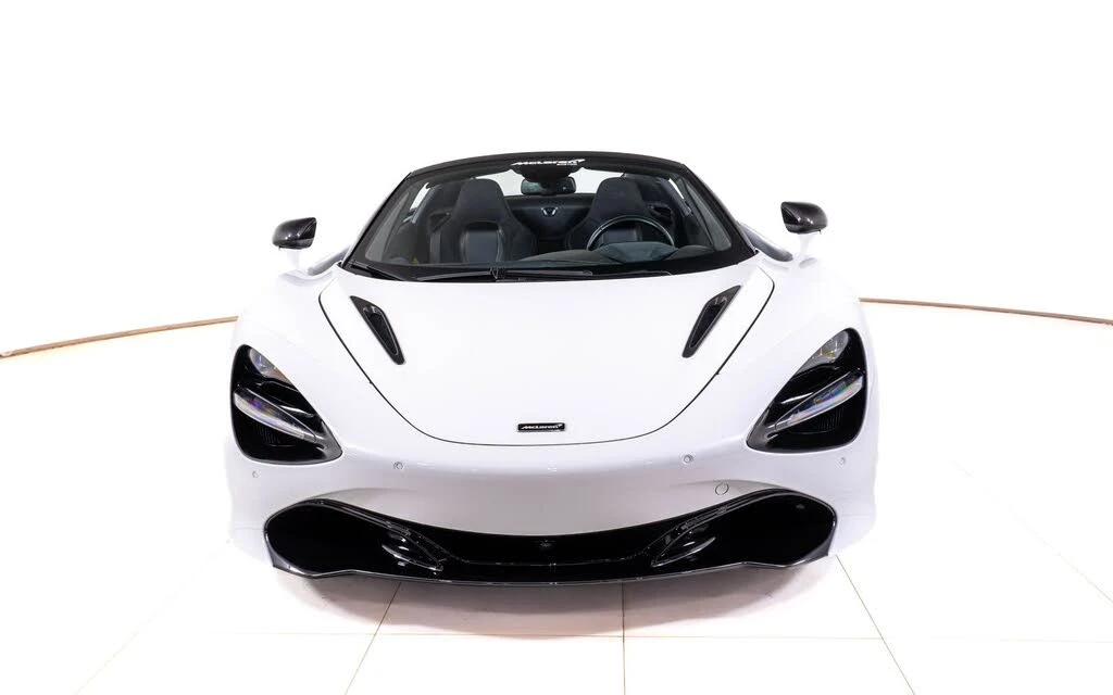 2021 McLaren 720S Spider - Image 10 of 27