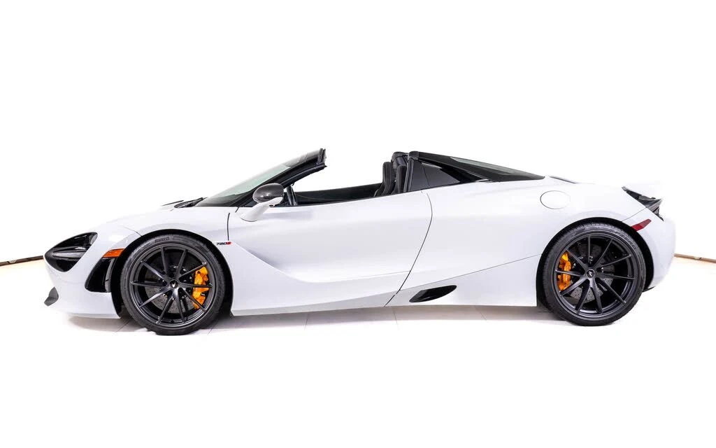 2021 McLaren 720S Spider - Image 2 of 27