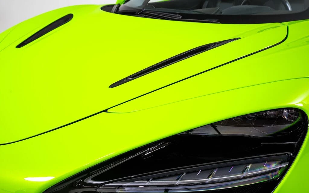 2021 McLaren 720S Spider - Image 17 of 29
