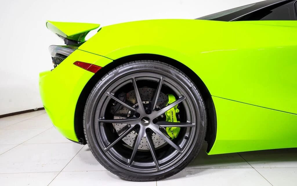 2021 McLaren 720S Spider - Image 20 of 29