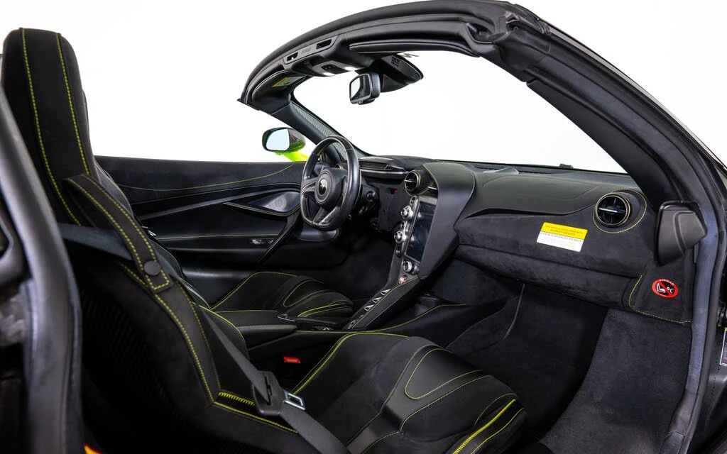 2021 McLaren 720S Spider - Image 27 of 29