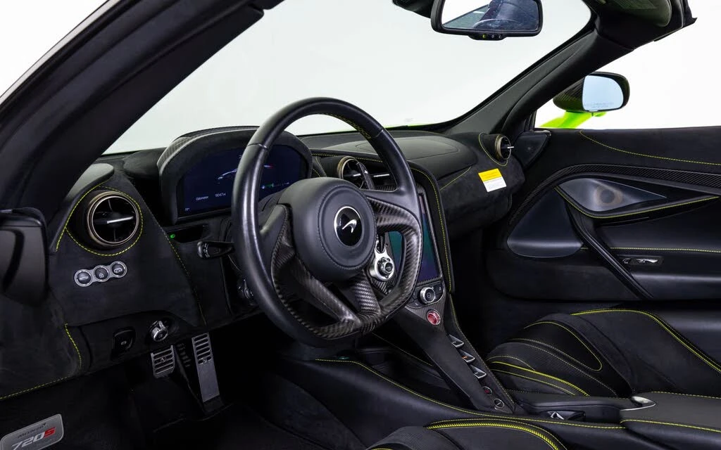 2021 McLaren 720S Spider - Image 23 of 29