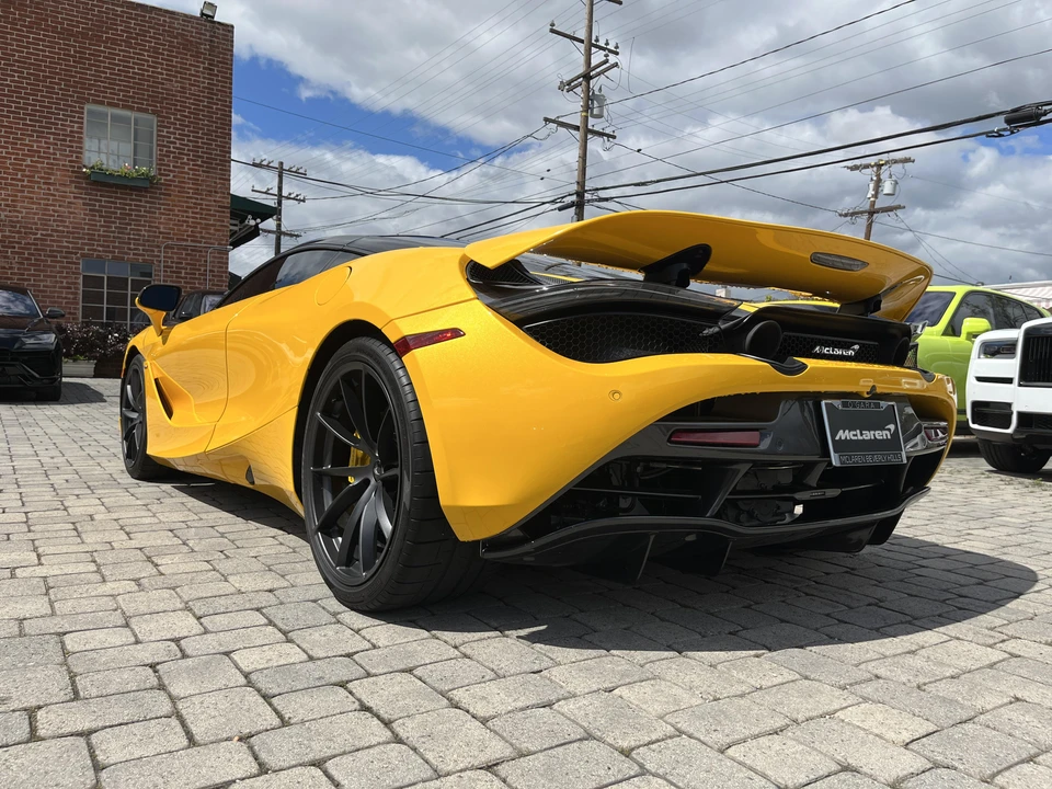 2021 McLaren 720S - Image 11 of 31