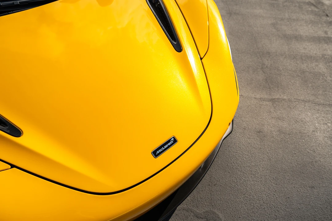 2021 McLaren 720S - Image 27 of 31
