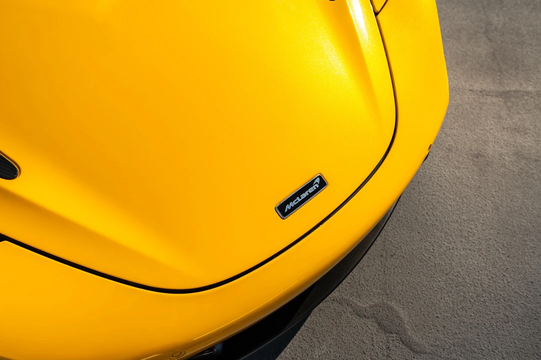 2021 McLaren 720S - Image 28 of 31