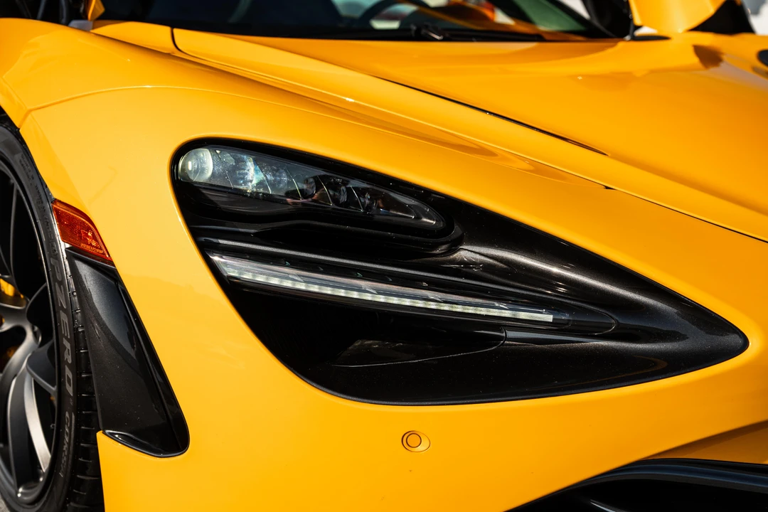 2021 McLaren 720S - Image 25 of 31