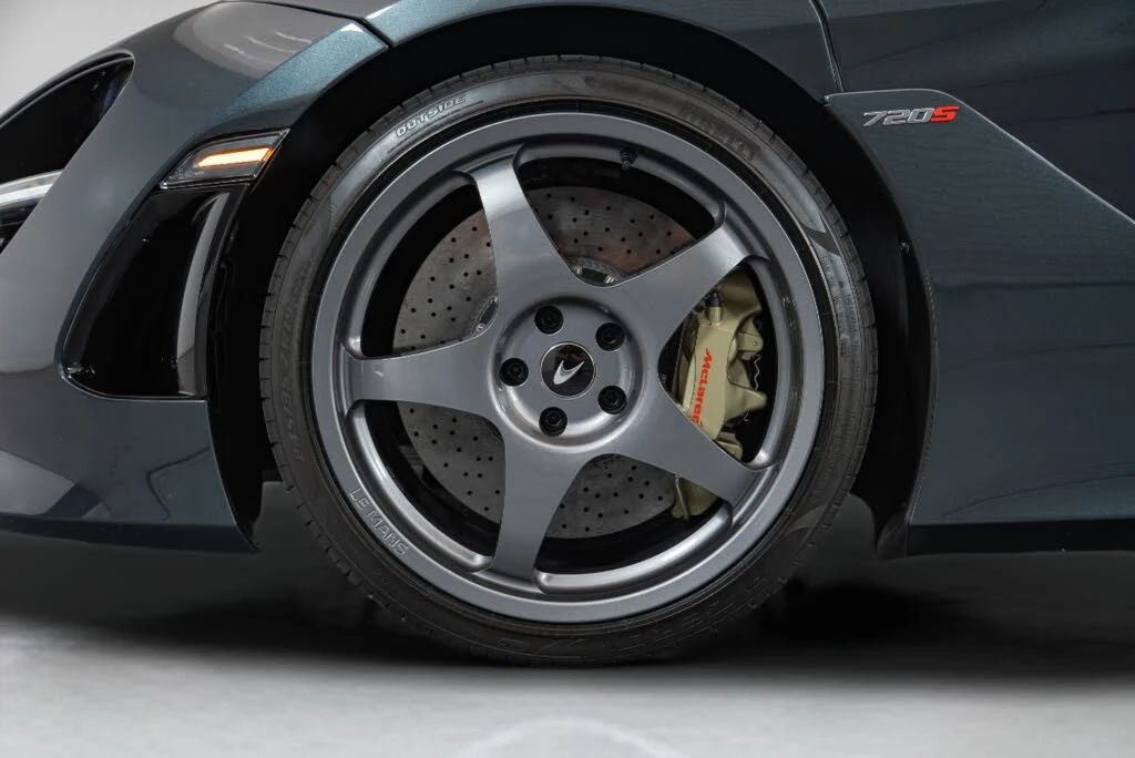 2021 McLaren 720S - Image 24 of 27