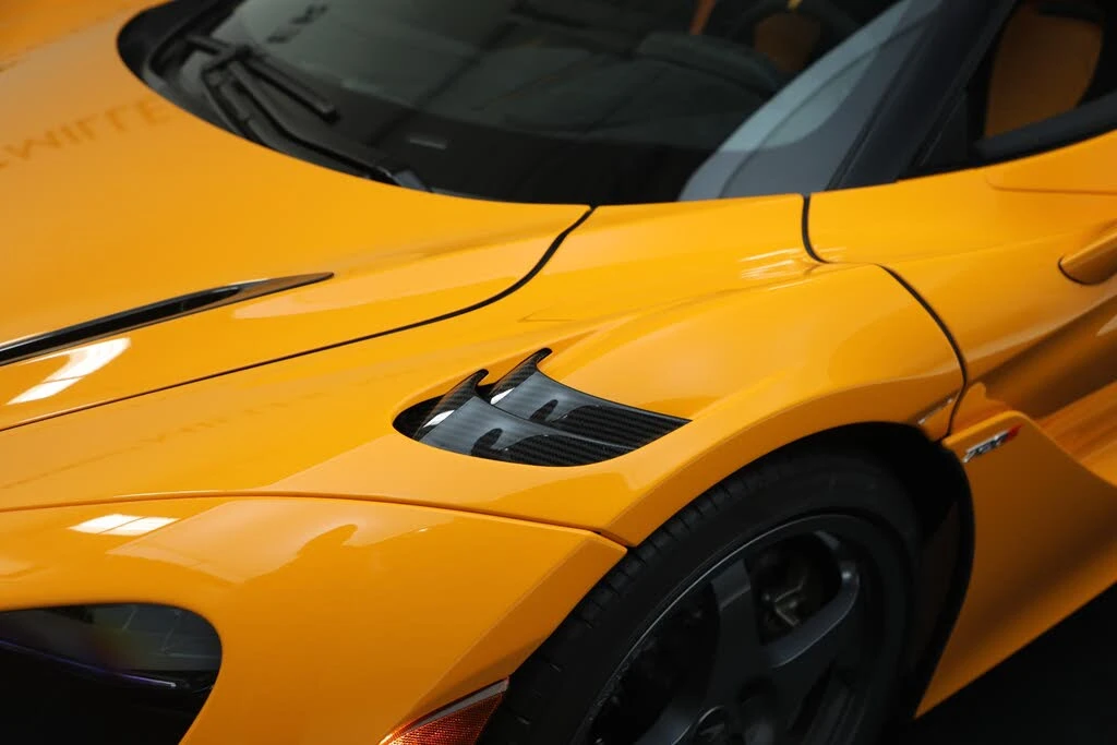 2021 McLaren 720S - Image 30 of 31
