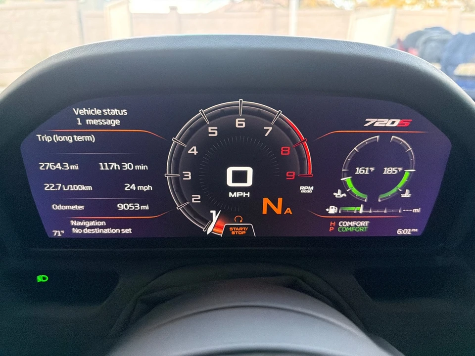 2021 McLaren 720S - Image 9 of 18