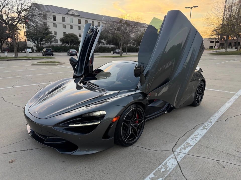 2021 McLaren 720S - Image 7 of 18