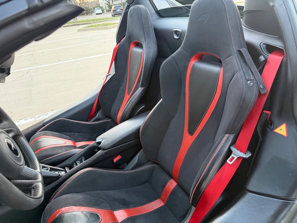 2021 McLaren 720S - Image 11 of 18