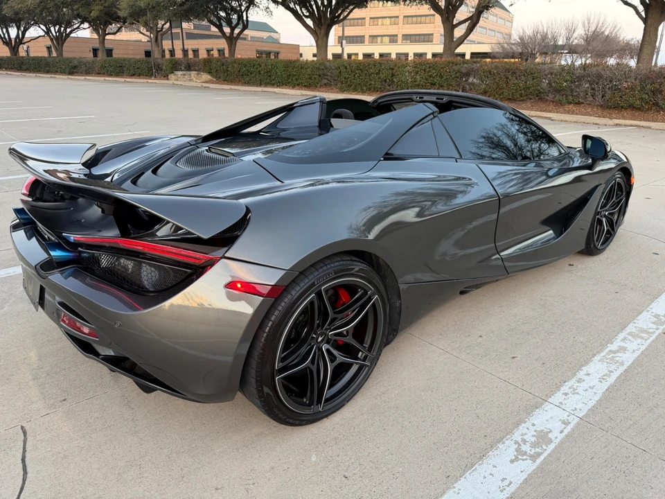 2021 McLaren 720S - Image 4 of 18