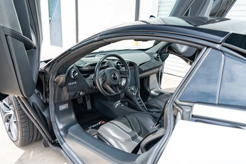 2021 McLaren 720S - Image 22 of 31