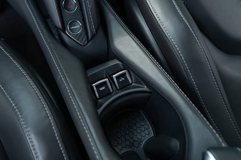2021 McLaren 720S - Image 26 of 31