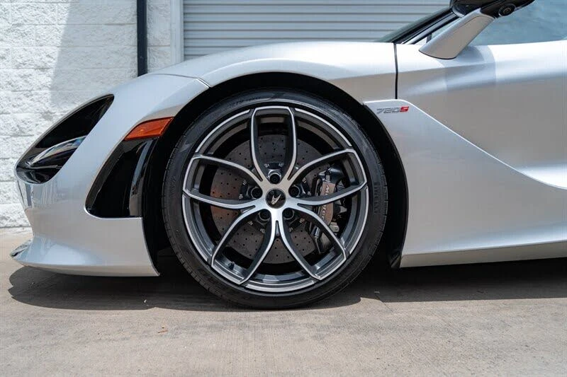 2021 McLaren 720S - Image 28 of 31