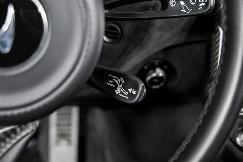 2021 McLaren 720S Spider - Image 30 of 31