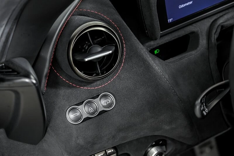 2021 McLaren 720S Spider - Image 24 of 31