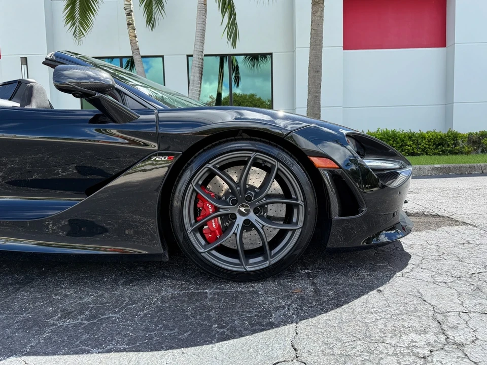 2021 McLaren 720S Spider - Image 4 of 21