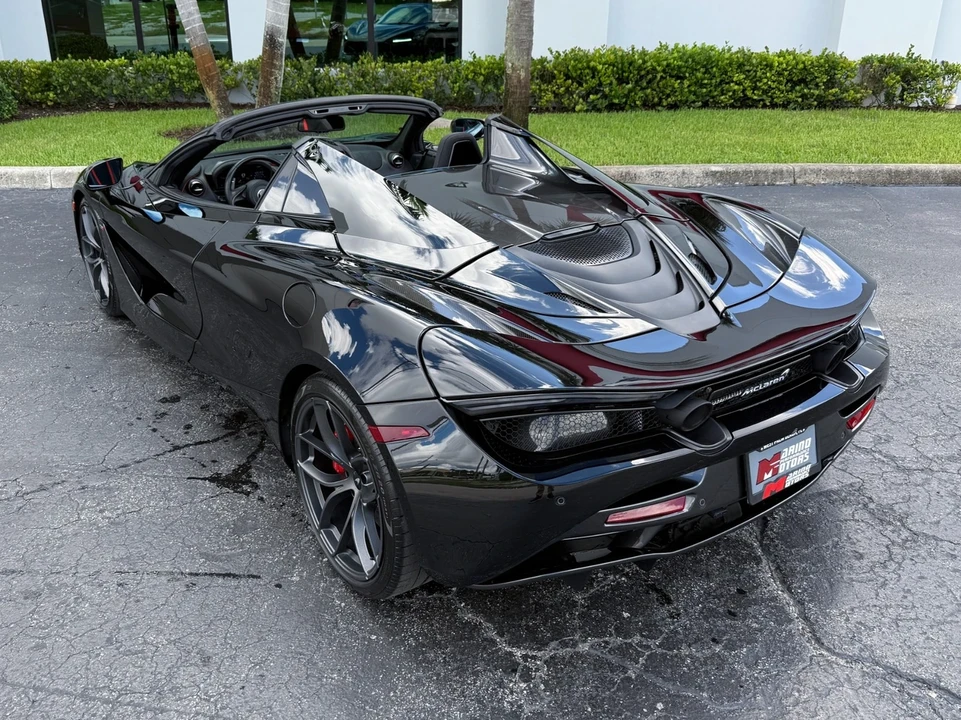 2021 McLaren 720S Spider - Image 16 of 21