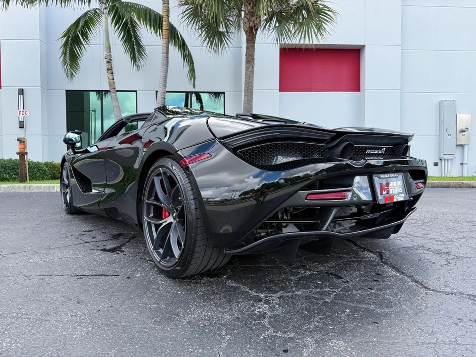 2021 McLaren 720S Spider - Image 17 of 21
