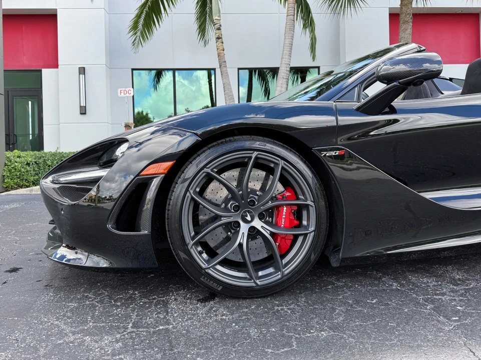 2021 McLaren 720S Spider - Image 14 of 21