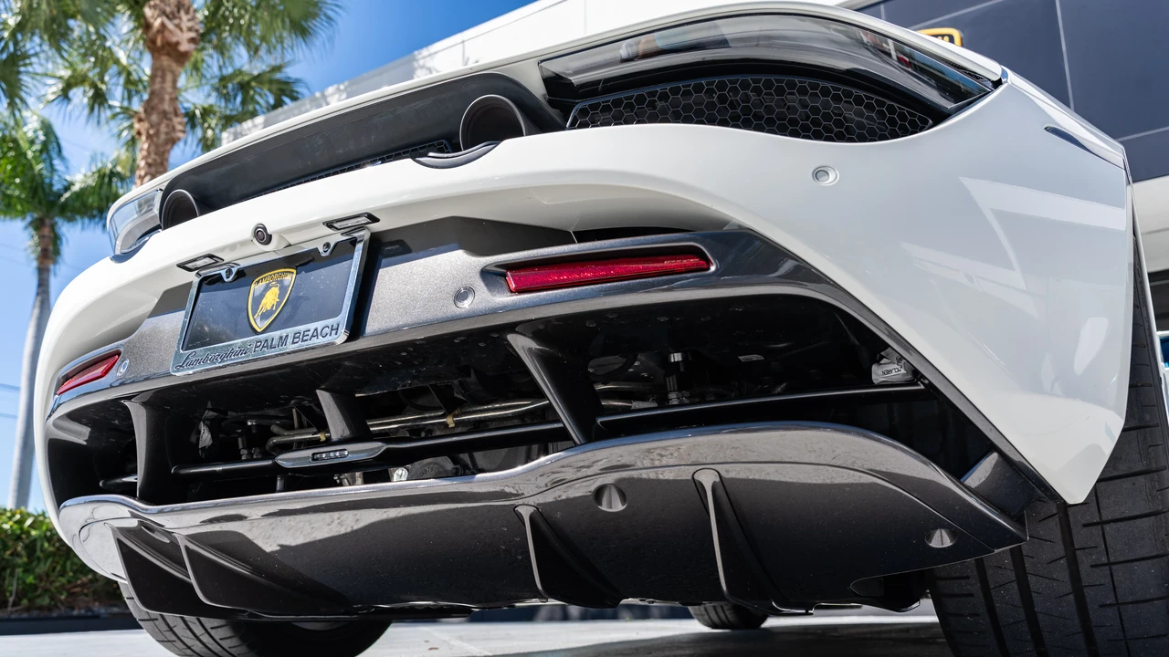 2021 McLaren 720S Spider - Image 25 of 31
