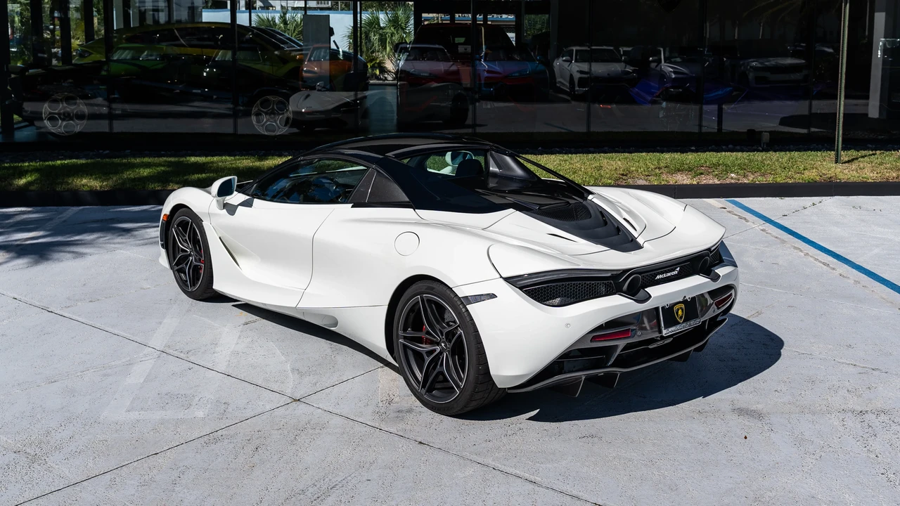 2021 McLaren 720S Spider - Image 8 of 31