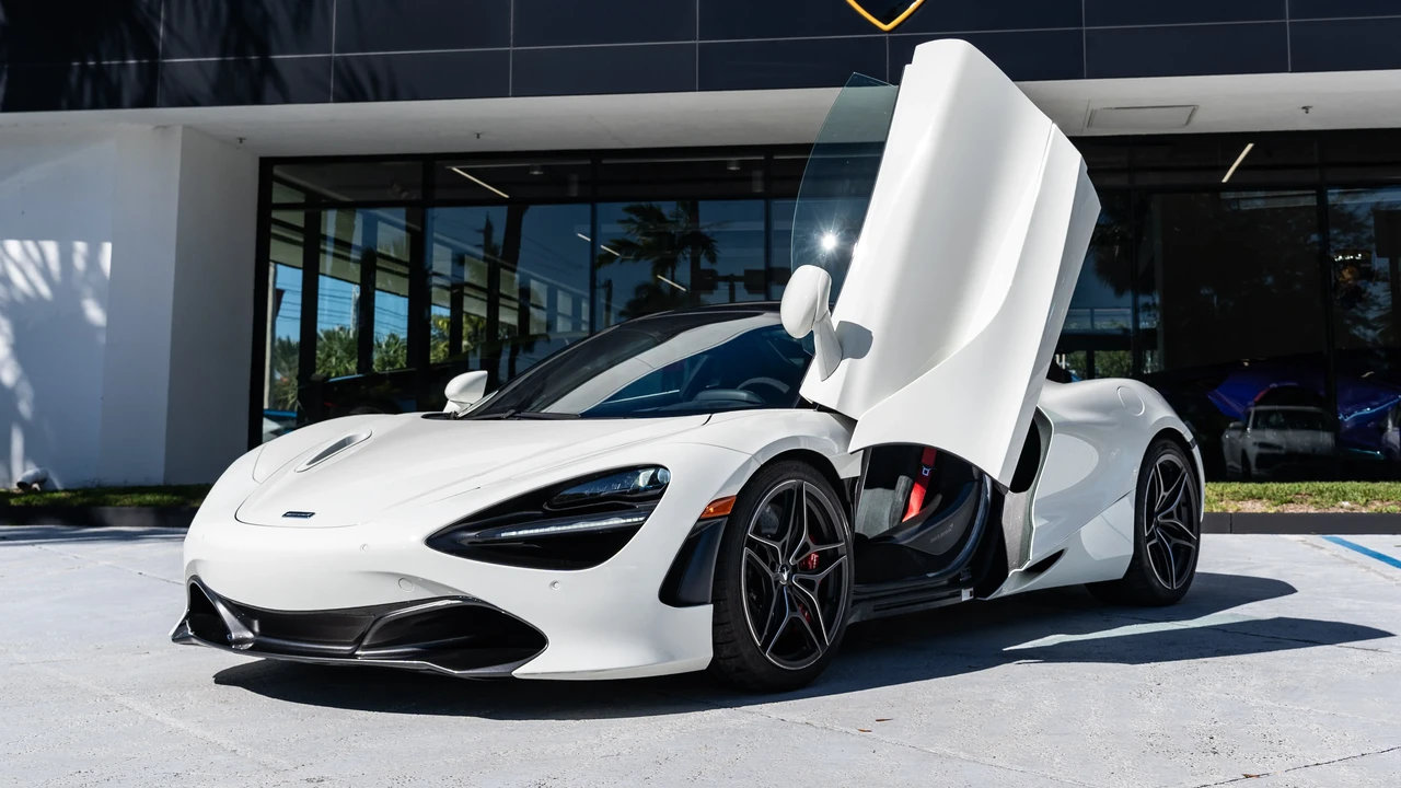 2021 McLaren 720S Spider - Image 10 of 31
