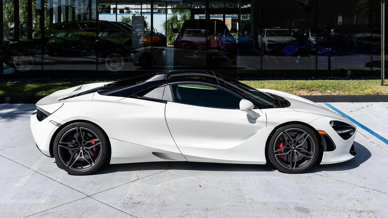 2021 McLaren 720S Spider - Image 5 of 31
