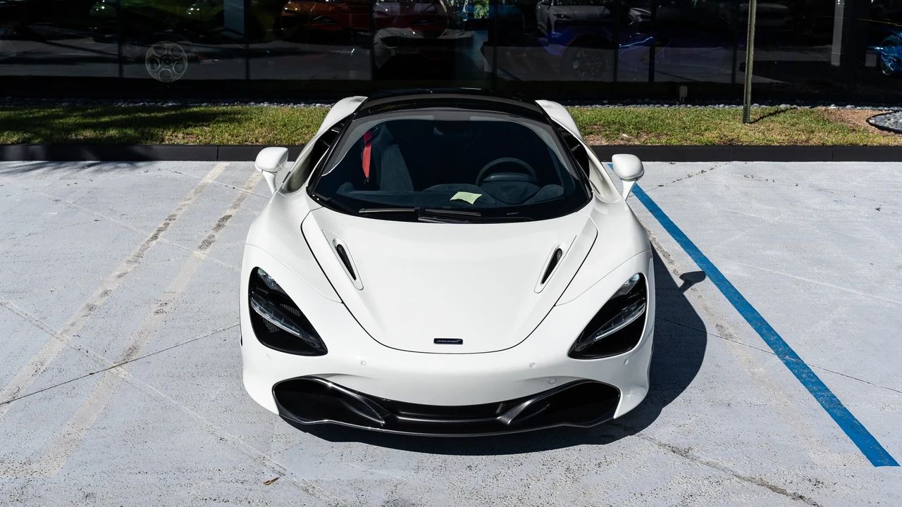 2021 McLaren 720S Spider - Image 3 of 31