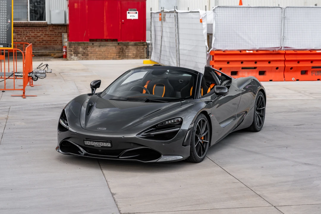 2021 McLaren 720S Spider - Image 8 of 31