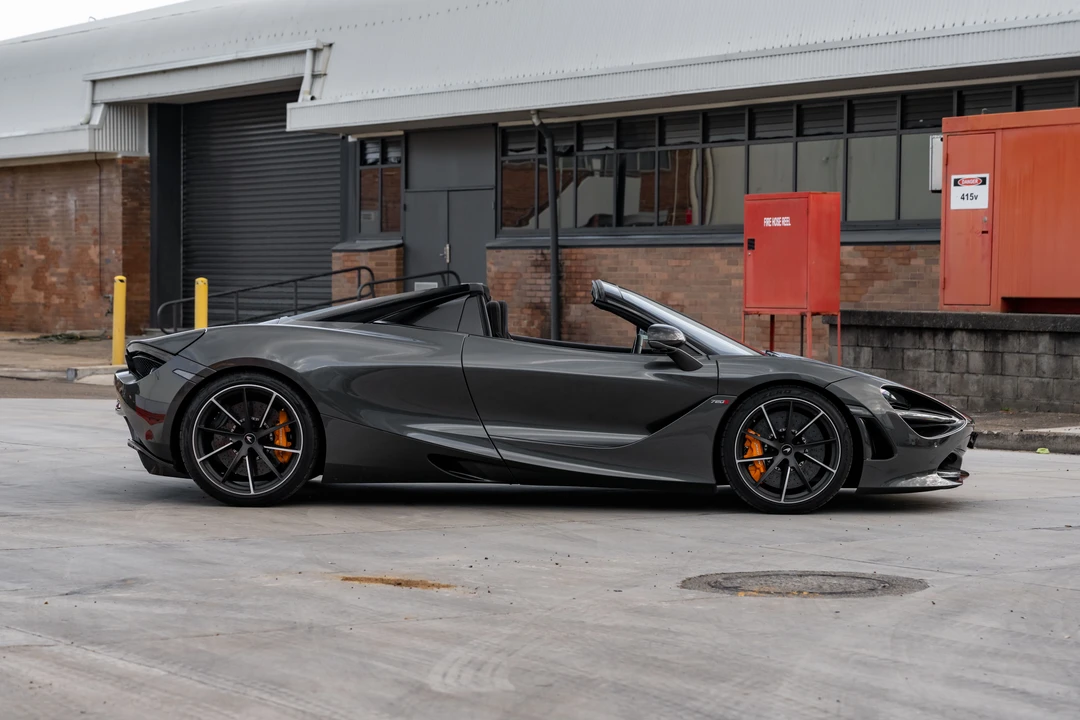2021 McLaren 720S Spider - Image 4 of 31