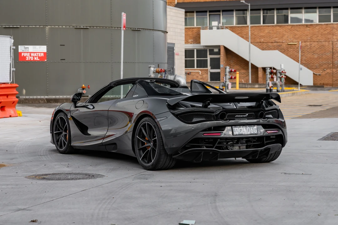 2021 McLaren 720S Spider - Image 13 of 31