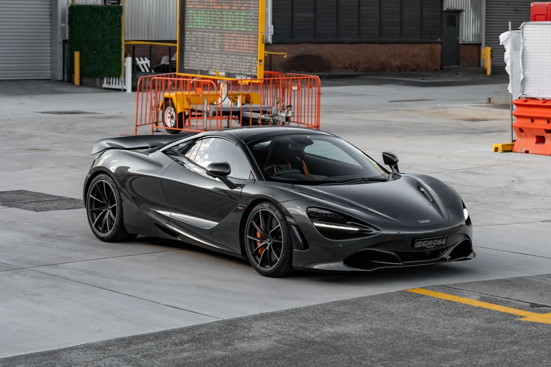 2021 McLaren 720S Spider - Image 19 of 31