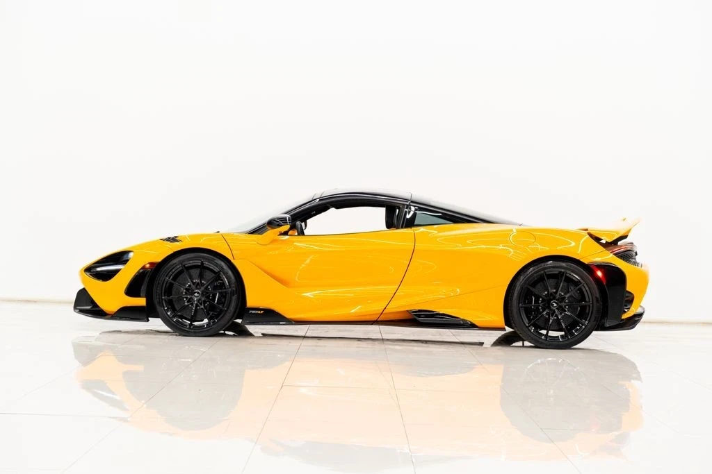 2021 McLaren 765LT - Image 12 of 21