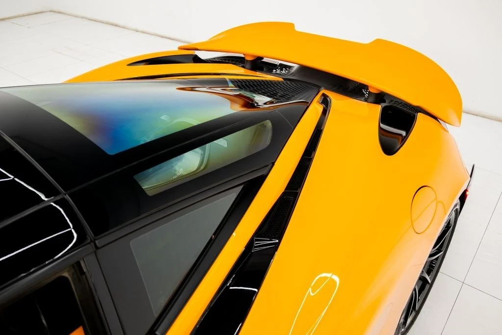 2021 McLaren 765LT - Image 10 of 21