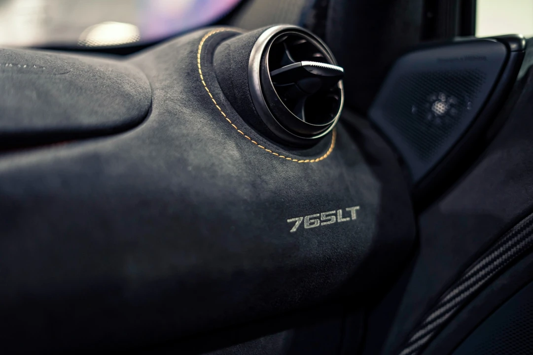 2021 McLaren 765LT - Image 14 of 31