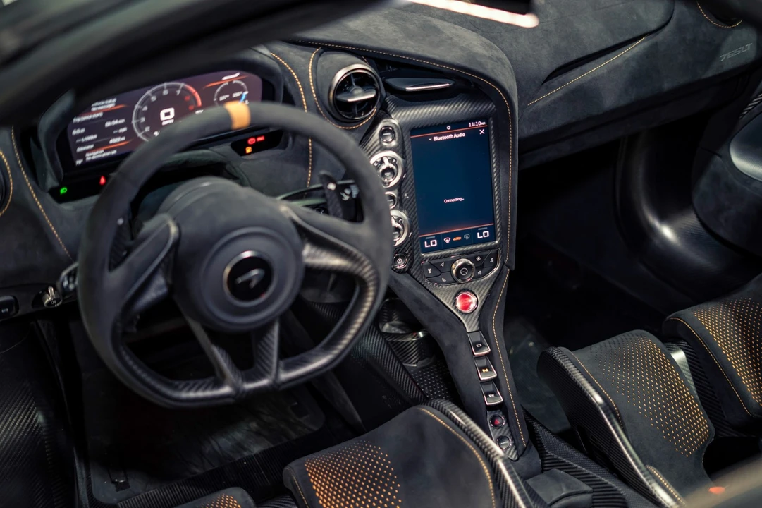 2021 McLaren 765LT - Image 18 of 31