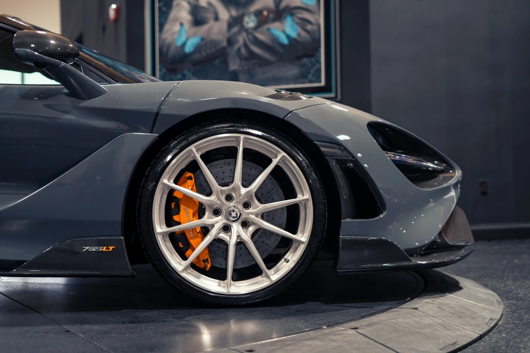 2021 McLaren 765LT - Image 9 of 31