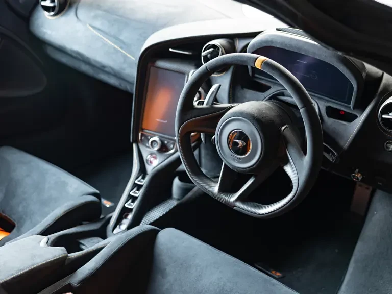 2021 McLaren 765LT - Image 4 of 31